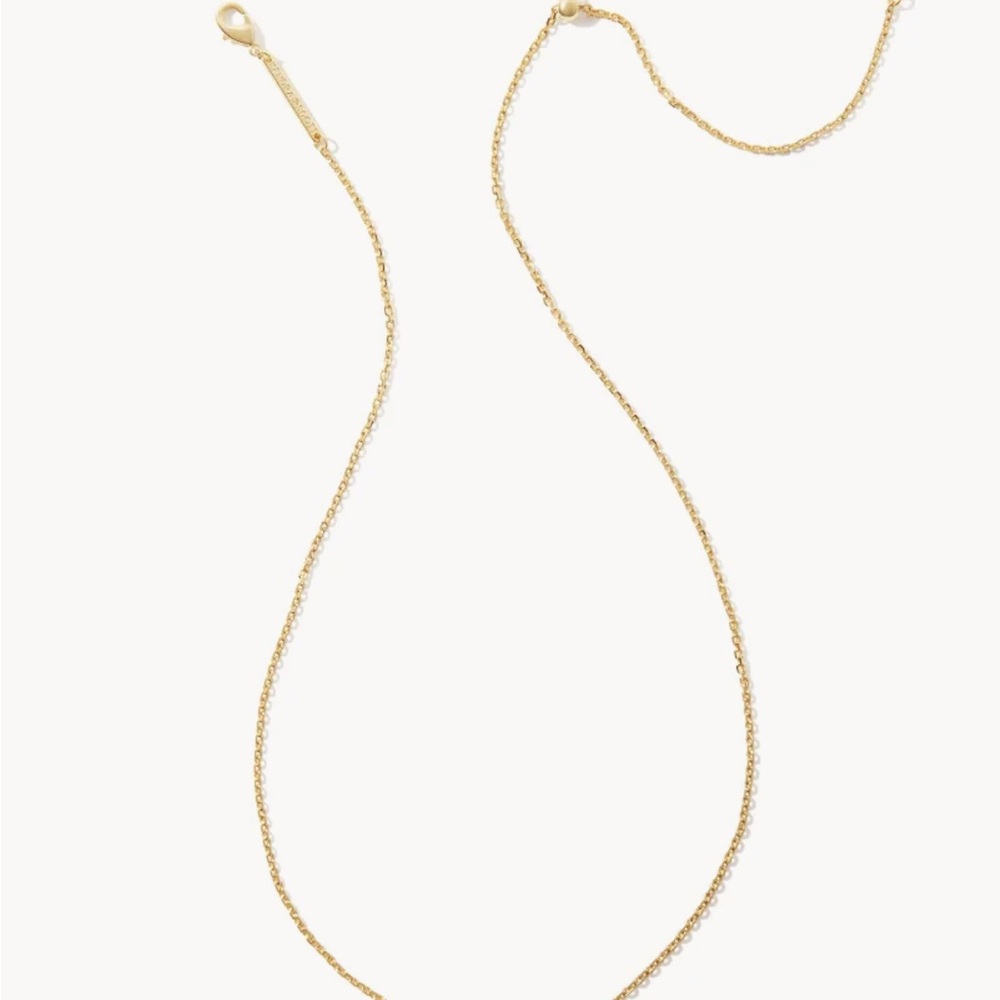 Elegant Gold Chain Necklace